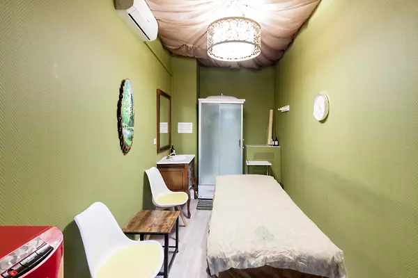 room V-11